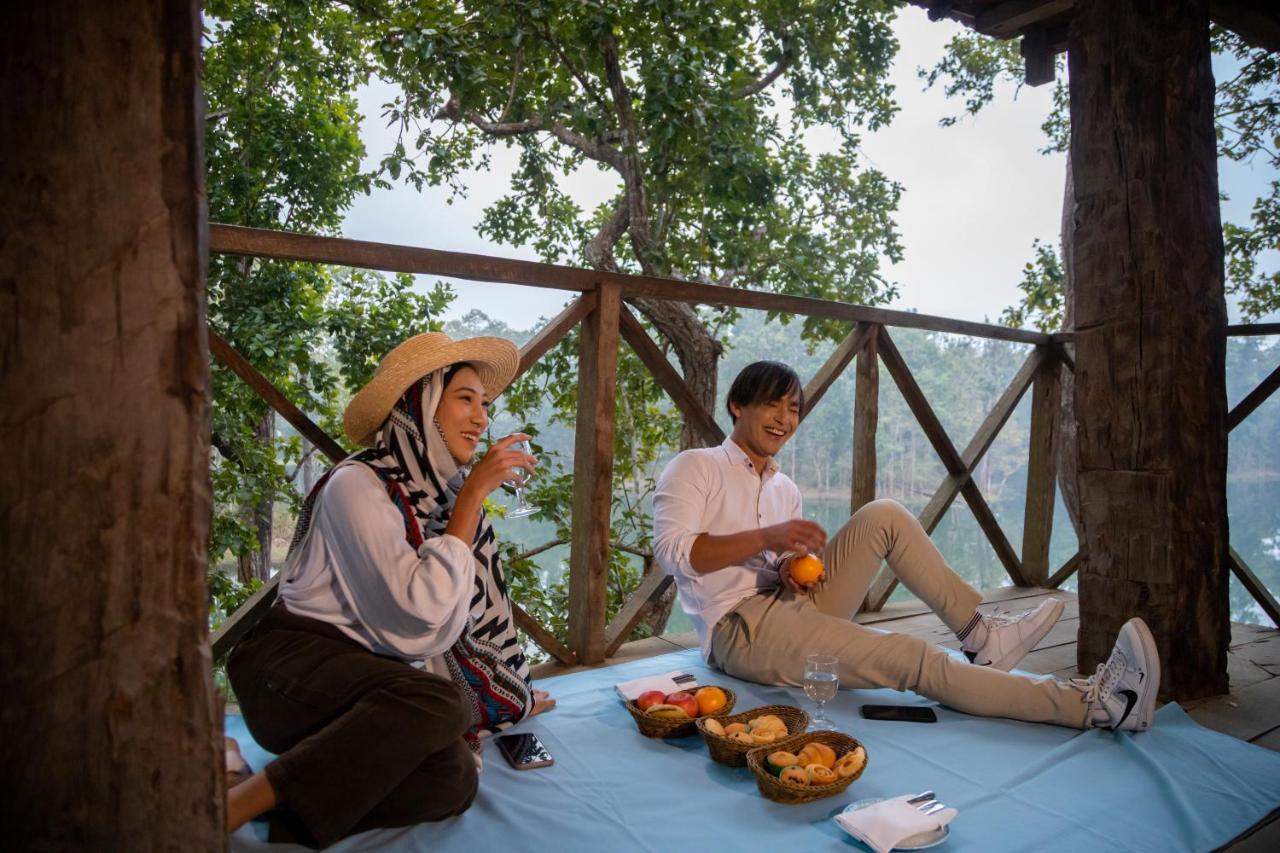 Hotel Siraichuli Chitwan Esterno foto