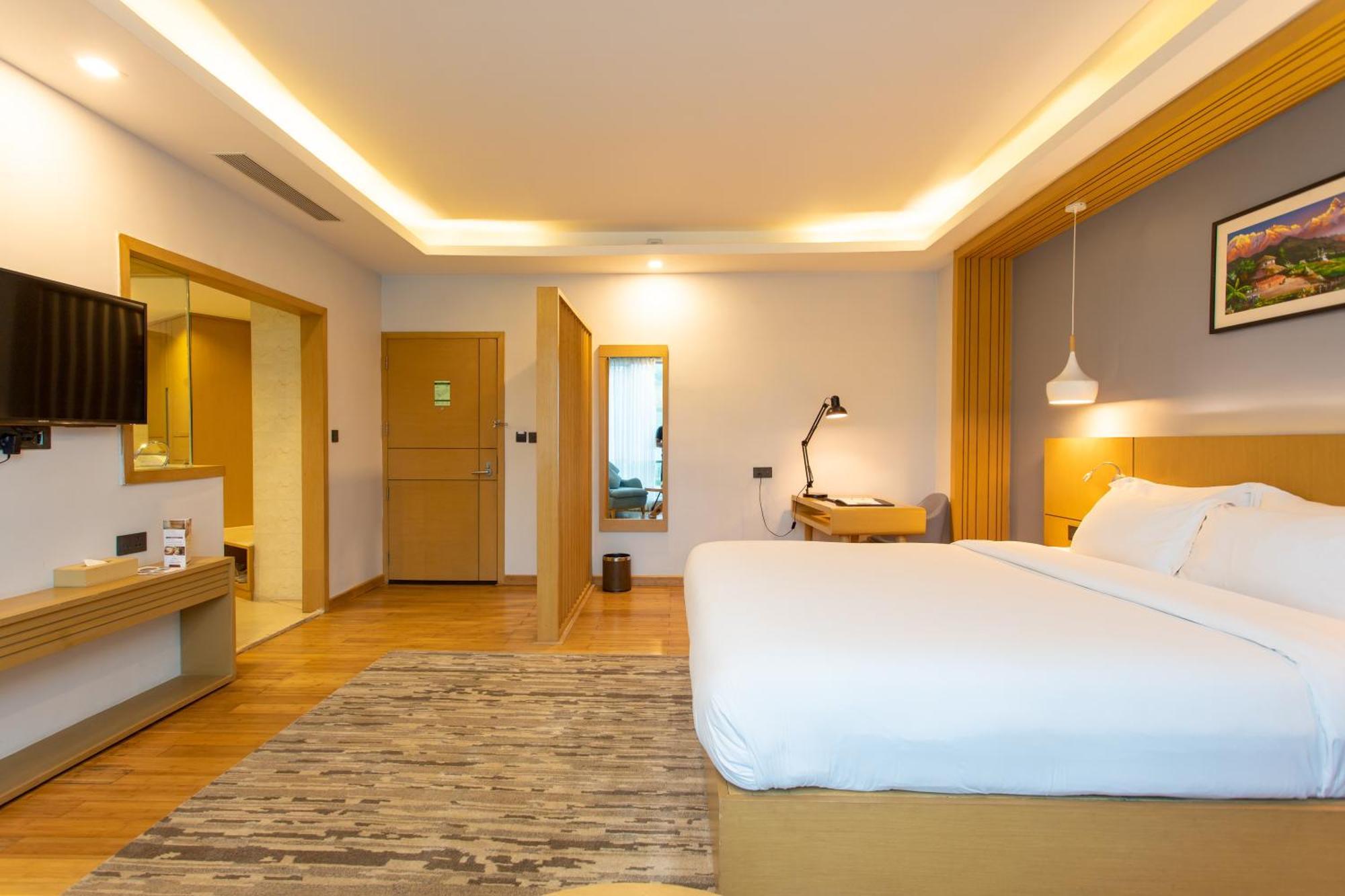 Hotel Siraichuli Chitwan Esterno foto